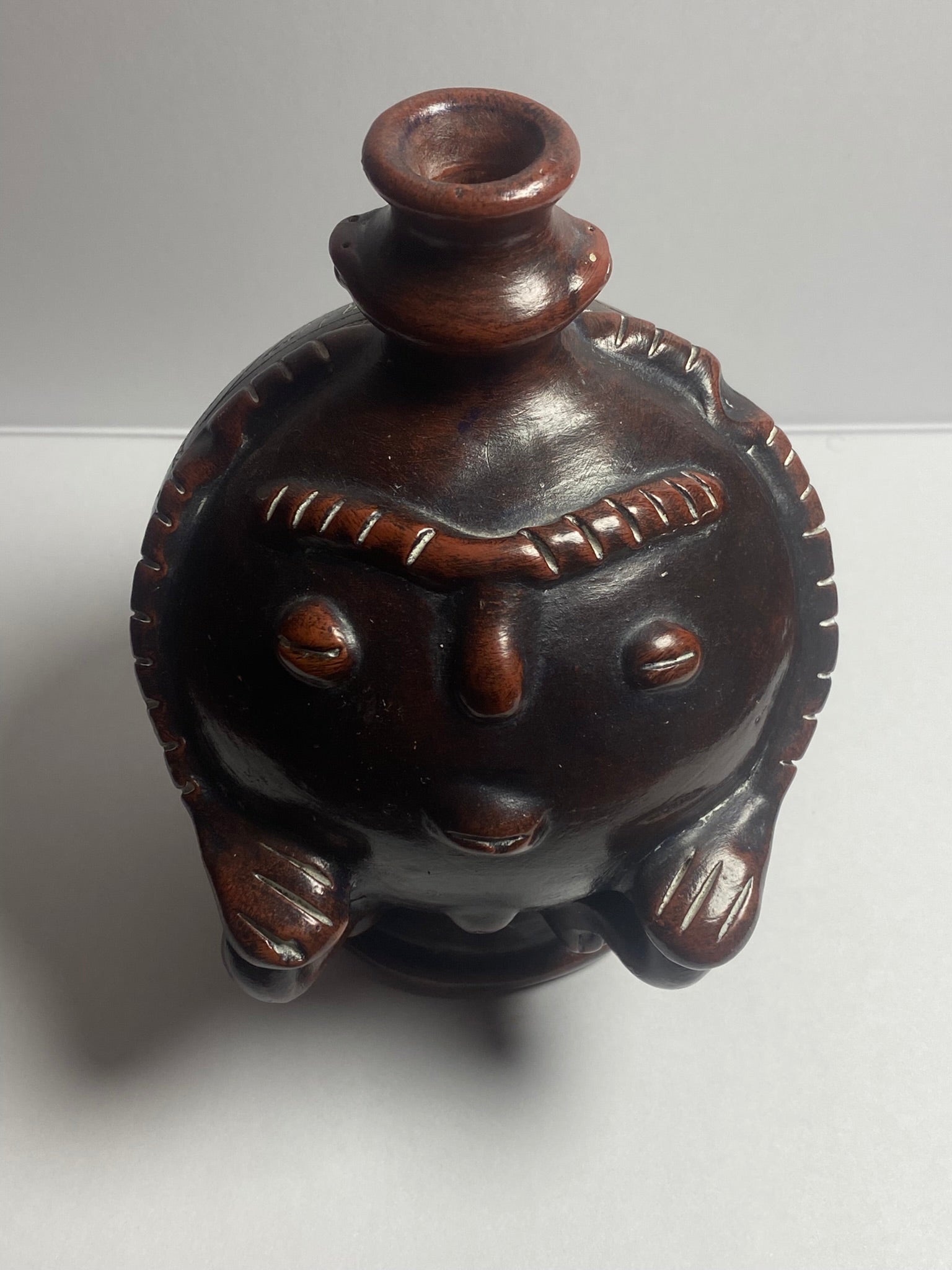 Anisio Para Face Jug