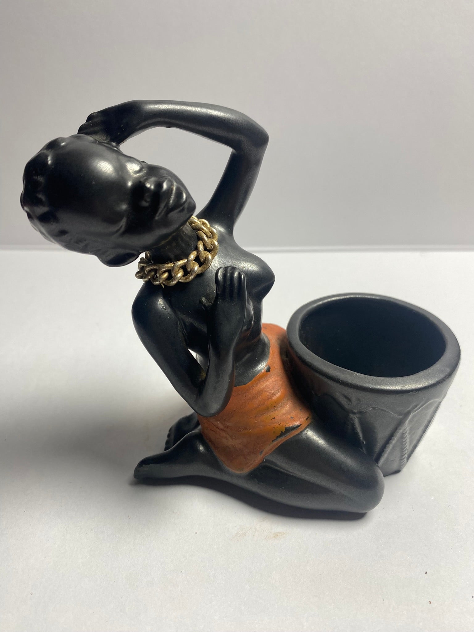 Kneeling Lady 1950's Figurine