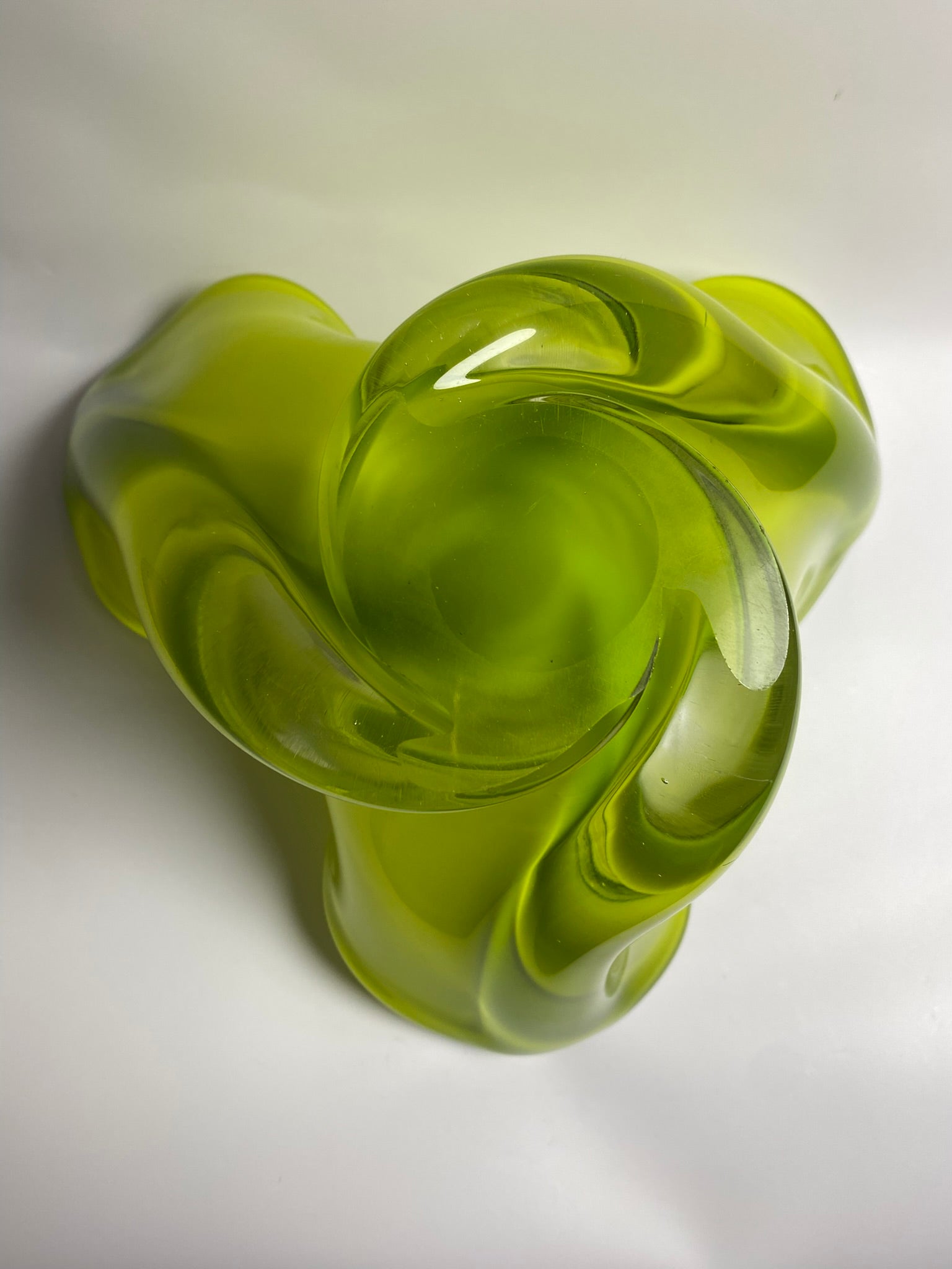 Vintage Art Glass Yellow/Green Bowl